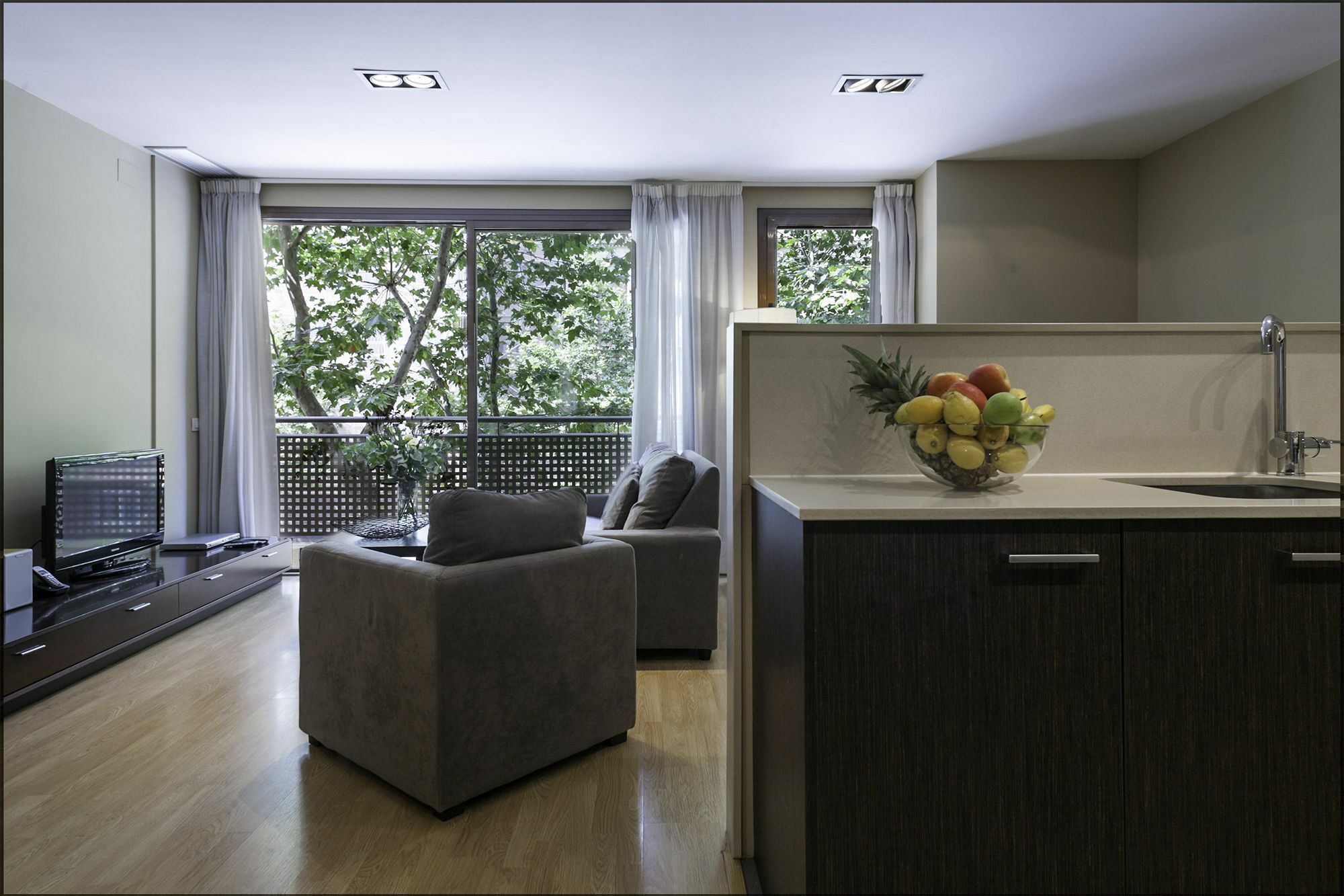 Short Stay Group Camp Nou Serviced Apartments 巴塞罗那 外观 照片